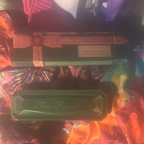 Too Faced Precious Gems Eyeshadow Palette - Picture 3 of 6